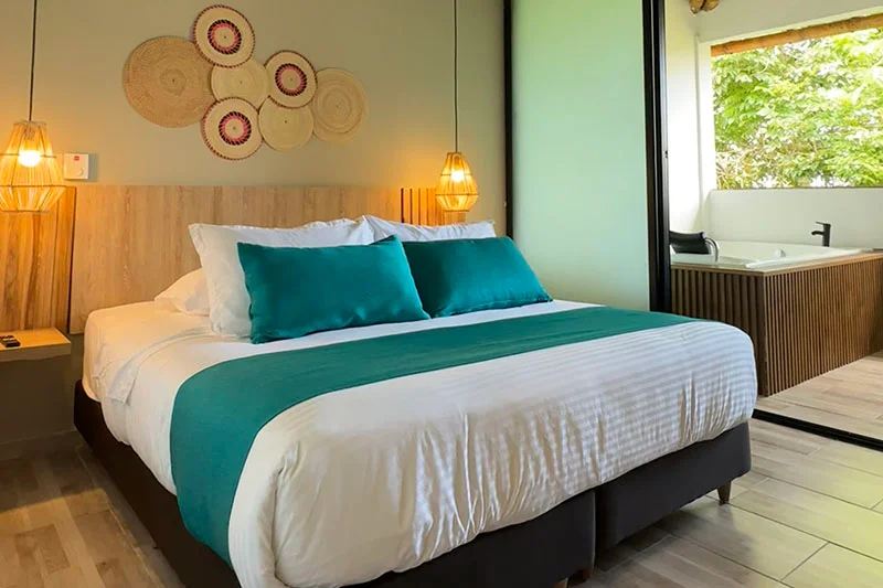 habitacion superior con jacuzzi hotel parque los arrieros